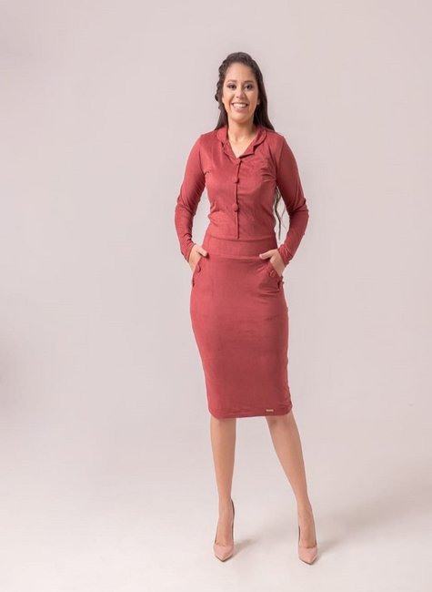 Vestido Midi Tubinho no Suede Goiaba leoparda Vestidos Evangélicos